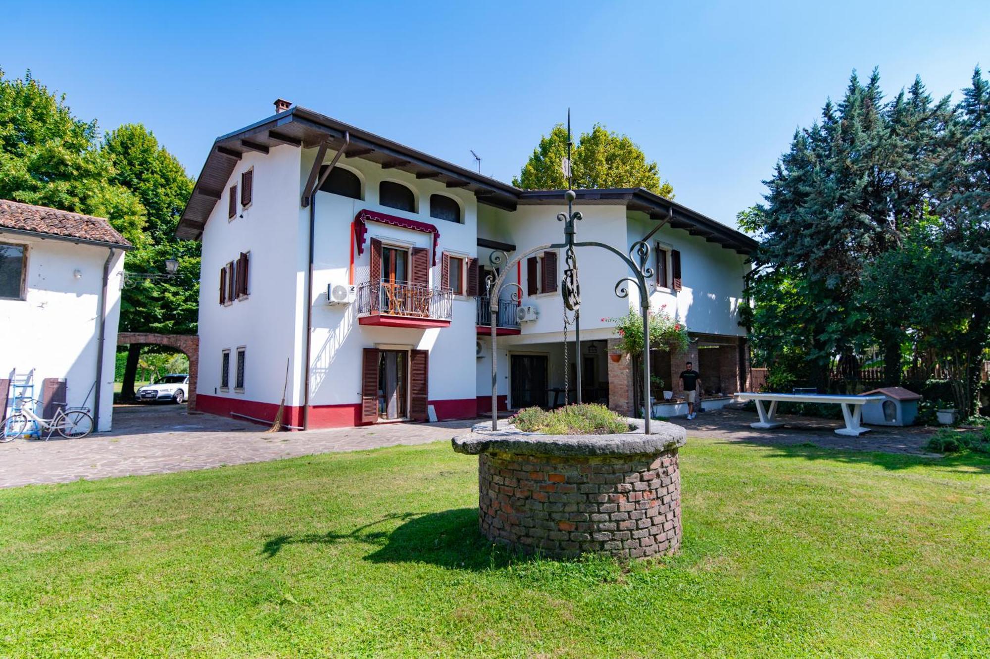 Villa Vitti'S - Verona Est Camping San Martino Buon Albergo Exterior foto